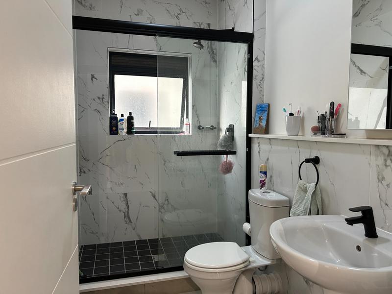 To Let 1 Bedroom Property for Rent in Sandown Western Cape